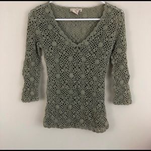 Refuge Crocheted 3/4 sleeve top